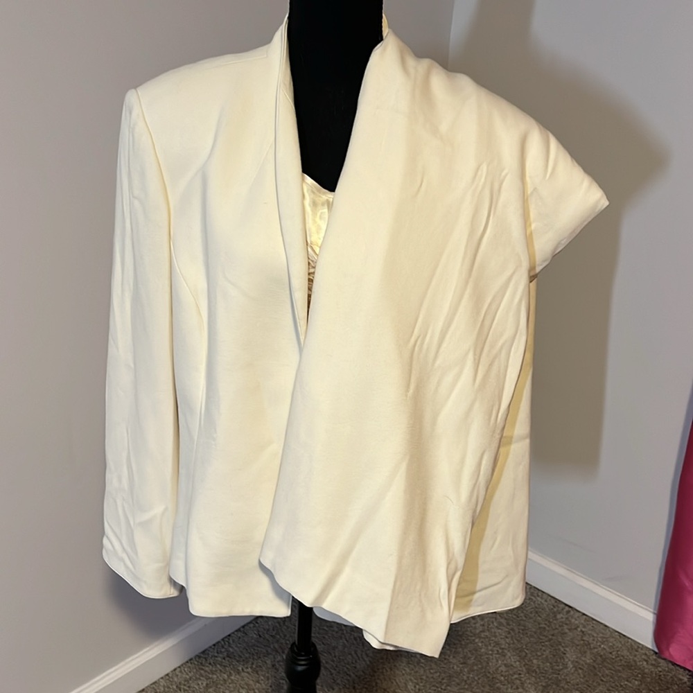 Cream Kasper Suit Size 18